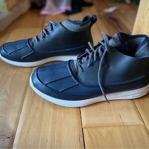 Sperry Men's Dark Blue and White Chukka Boots